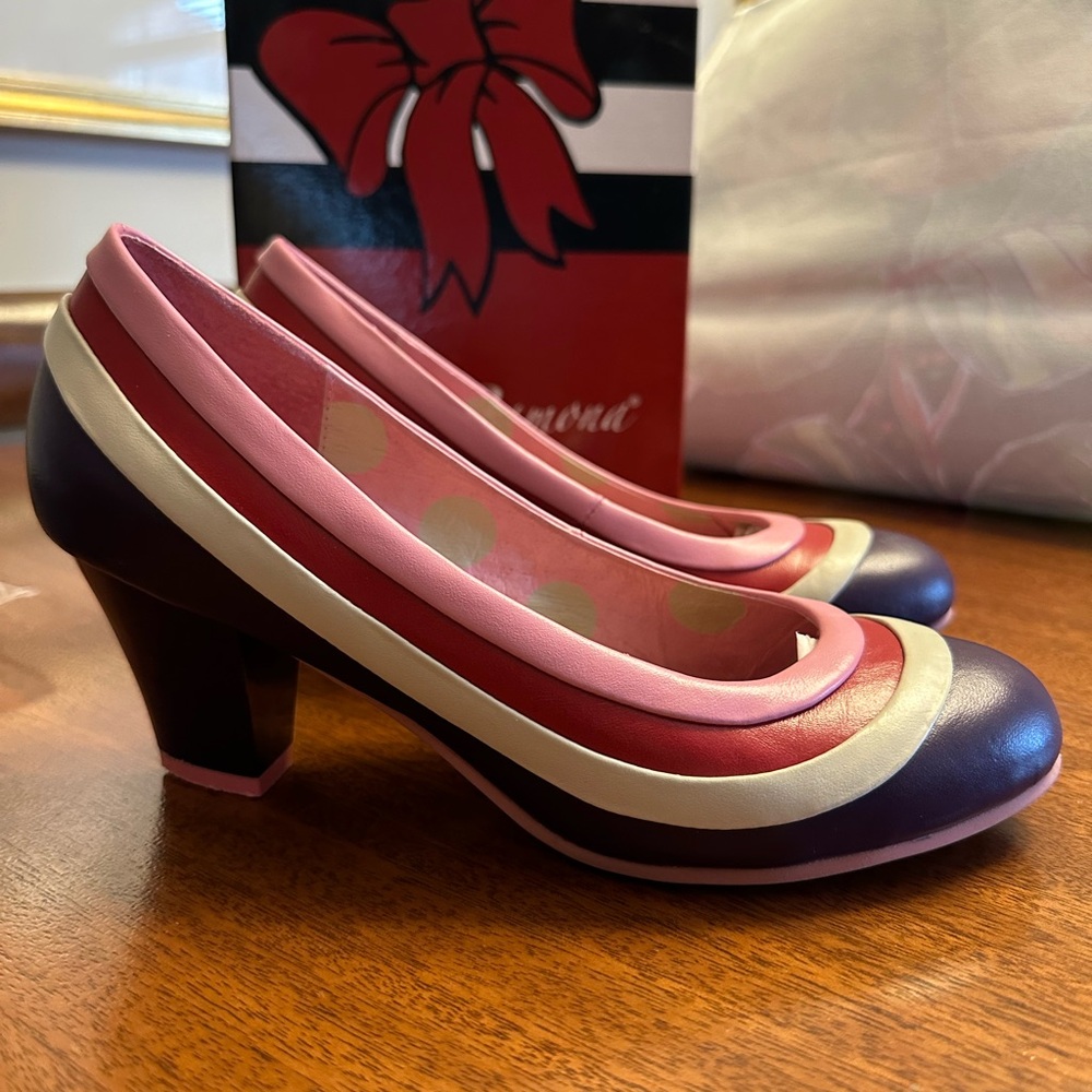 Lola Ramona Elsie Pumps